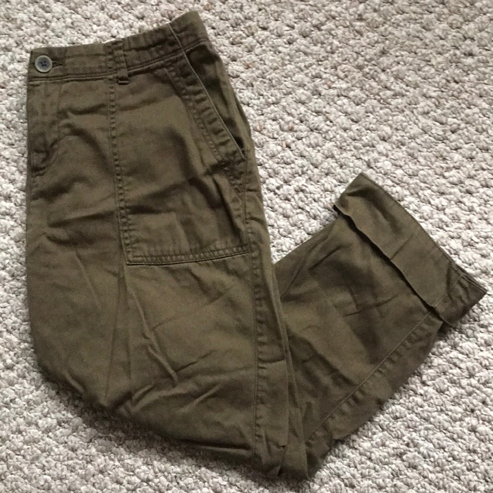 Old navy army green capris